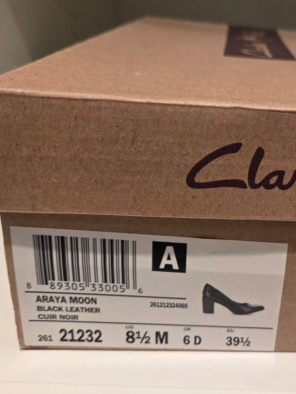 Brand New Clarks Genuine Leather Shoes